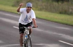 Foto de la galería: Miles de ciclistas pedalearon a Itatí, movidos por la fe