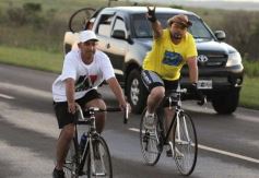 Foto de la galería: Miles de ciclistas pedalearon a Itatí, movidos por la fe