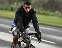 Foto de la galería: Miles de ciclistas pedalearon a Itatí, movidos por la fe