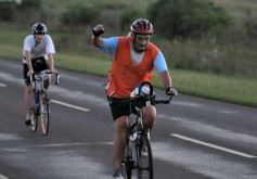 Foto de la galería: Miles de ciclistas pedalearon a Itatí, movidos por la fe