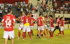 Foto de la galería: La Franja cerró su primera temporada en la B Nacional con una derrota