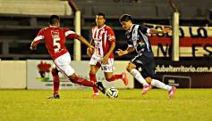 Foto de la galería: La Franja cerró su primera temporada en la B Nacional con una derrota