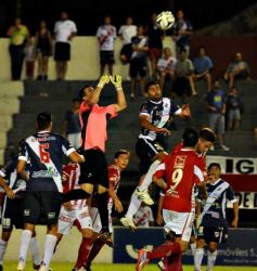 Foto de la galería: La Franja cerró su primera temporada en la B Nacional con una derrota