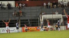 Foto de la galería: La Franja cerró su primera temporada en la B Nacional con una derrota