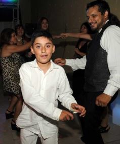 Foto de la galería: Andrea y César sellaron su amor en los papeles y ante Dios: emoción y fiesta