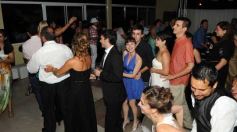 Foto de la galería: Andrea y César sellaron su amor en los papeles y ante Dios: emoción y fiesta