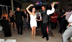 Foto de la galería: Andrea y César sellaron su amor en los papeles y ante Dios: emoción y fiesta