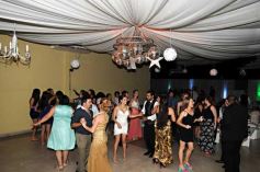 Foto de la galería: Andrea y César sellaron su amor en los papeles y ante Dios: emoción y fiesta