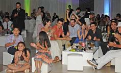 Foto de la galería: Andrea y César sellaron su amor en los papeles y ante Dios: emoción y fiesta