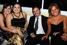 Foto de la galería: Andrea y César sellaron su amor en los papeles y ante Dios: emoción y fiesta