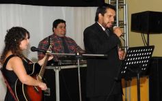 Foto de la galería: Andrea y César sellaron su amor en los papeles y ante Dios: emoción y fiesta