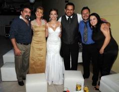 Foto de la galería: Andrea y César sellaron su amor en los papeles y ante Dios: emoción y fiesta