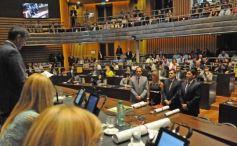 Foto de la galería: Con el 82,5% de los votos, Rovira fue reelecto presidente del Parlamento Misionero