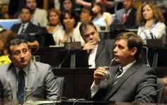 Foto de la galería: Con el 82,5% de los votos, Rovira fue reelecto presidente del Parlamento Misionero