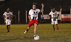 Sixto Fotografías. Deportes. Fútbol Solidario  - Se retiró uno de los ídolos del fútbol misionero, Carlos "Polaquito" Marczuk