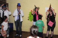 Foto de la galería: Padres de chicos del Colegio del Carmen despidieron 2014  a lo grande