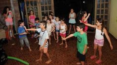 Foto de la galería: Padres de chicos del Colegio del Carmen despidieron 2014  a lo grande