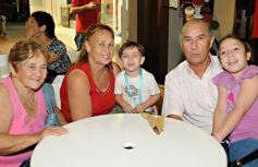 Foto de la galería: La cámara viajera estuvo con distintos amigos