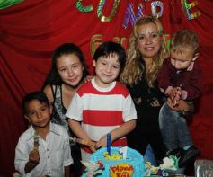 Foto de la galería: Guido sopló las velitas en una tarde mágica