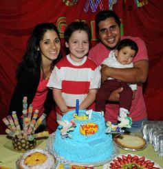 Foto de la galería: Guido sopló las velitas en una tarde mágica