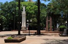 Foto de la galería: Los adornos navideños en Posadas, un deleite para los locales y también para los turistas