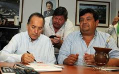 Foto de la galería: Convenio entre la EBY y Emsa por la usina de El Brete