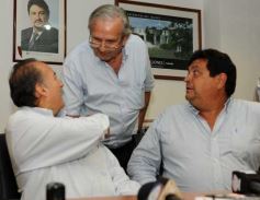 Foto de la galería: Convenio entre la EBY y Emsa por la usina de El Brete