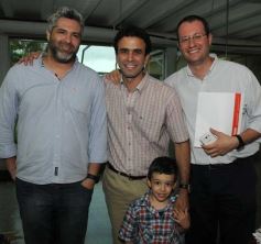 Foto de la galería: El doctor D'Annunzio es el "Misionero del año"