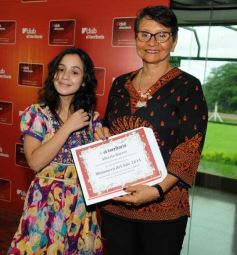 Foto de la galería: El doctor D'Annunzio es el "Misionero del año"