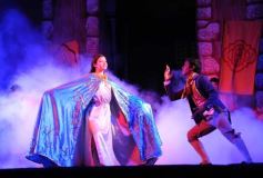 Sixto Fotografías. Sociedad. Teatro - Arcano de Viernes Santo en la plaza, Primera Parte