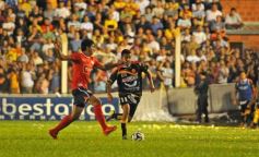Sixto Fotografías. Deportes. B Nacional - El triunfazo de Crucero ante Independiente