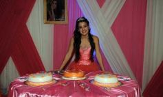 Sixto Fotografías. Sociedad. Cumpleaños - Carolina Ruiz festejó sus 15 con una gran fiesta en Luz y Fuerza