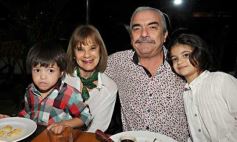 Sixto Fotografías. Sociedad. Noche de Sábado - En Itakuá, los mejores y más deliciosos platos