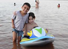 Foto de la galería: Los que desafían el calor de enero disfrutando de Posadas