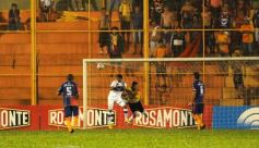 Foto de la galería: Crucero calentó motores con un buen triunfo ante Olimpia