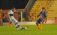 Foto de la galería: Crucero calentó motores con un buen triunfo ante Olimpia