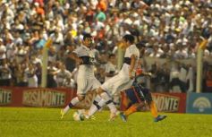 Foto de la galería: Crucero calentó motores con un buen triunfo ante Olimpia