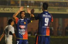 Foto de la galería: Crucero calentó motores con un buen triunfo ante Olimpia