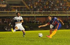 Foto de la galería: Crucero calentó motores con un buen triunfo ante Olimpia