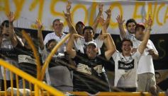 Foto de la galería: Crucero calentó motores con un buen triunfo ante Olimpia