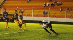 Foto de la galería: Crucero volvió a festejar ante un equipo paraguayo