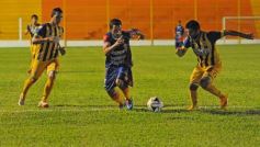 Foto de la galería: Crucero volvió a festejar ante un equipo paraguayo