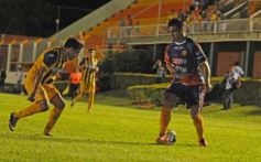 Foto de la galería: Crucero volvió a festejar ante un equipo paraguayo