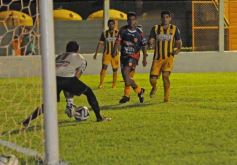 Foto de la galería: Crucero volvió a festejar ante un equipo paraguayo