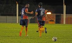 Foto de la galería: Crucero volvió a festejar ante un equipo paraguayo