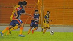 Foto de la galería: Crucero volvió a festejar ante un equipo paraguayo