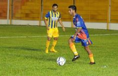 Foto de la galería: Crucero volvió a festejar ante un equipo paraguayo