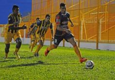 Foto de la galería: Crucero volvió a festejar ante un equipo paraguayo