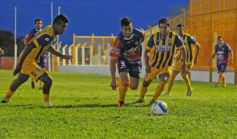 Foto de la galería: Crucero volvió a festejar ante un equipo paraguayo