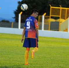 Foto de la galería: Crucero volvió a festejar ante un equipo paraguayo